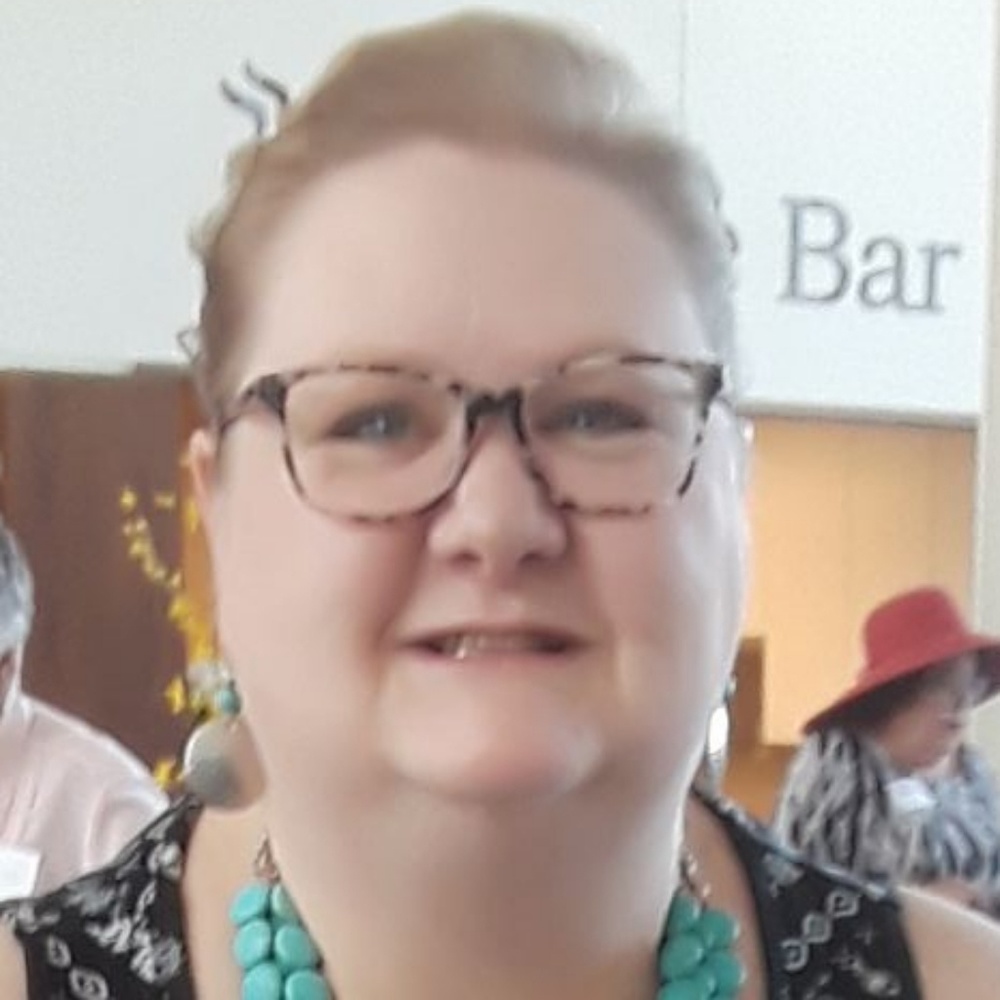 Meet your Posher, Christine